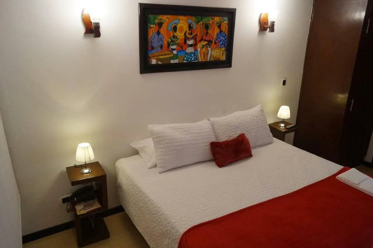 Hotel San Angel Corferias Богота